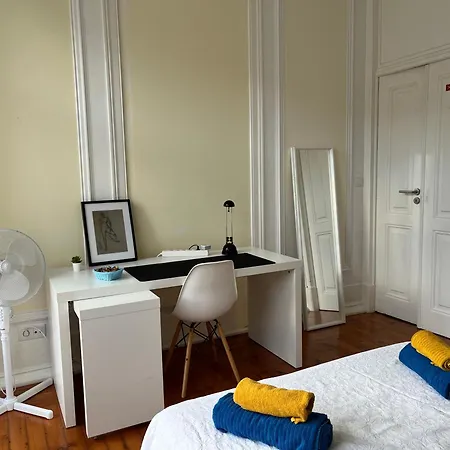 No Pombal Homestay Lisbon