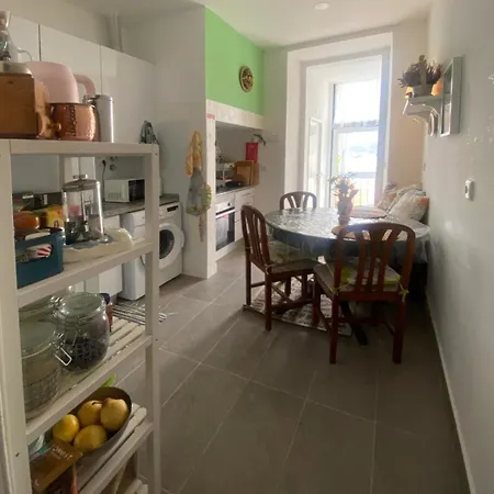 No Pombal Проживание в семье *